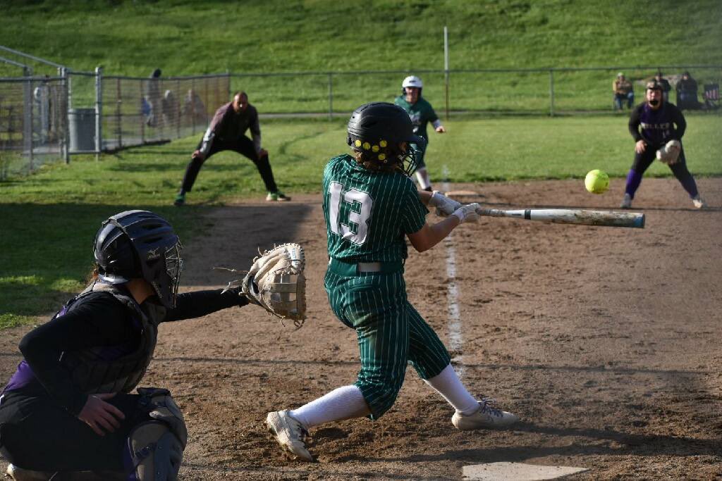 Softball_FCHS's tweet photo. Jayda Dixon 1st team MSL https://t.co/etdhTeouoX