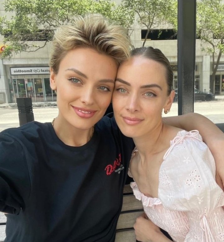 WALLIS DAY I LOVE YOU
