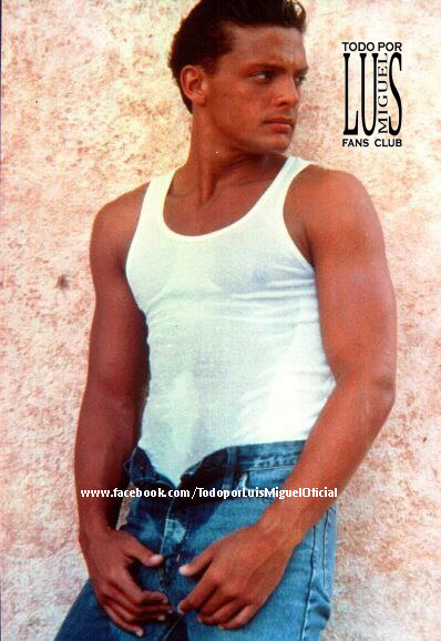 todoxluismiguel's tweet photo. Tú no sabes, que humedeces mis adentros...♫
@lmxlm #LuisMiguel #txlm #ClubOficialChile #Incondicionales #TodoPorLM #TXLM34 https://t.co/9X1dwQDWar