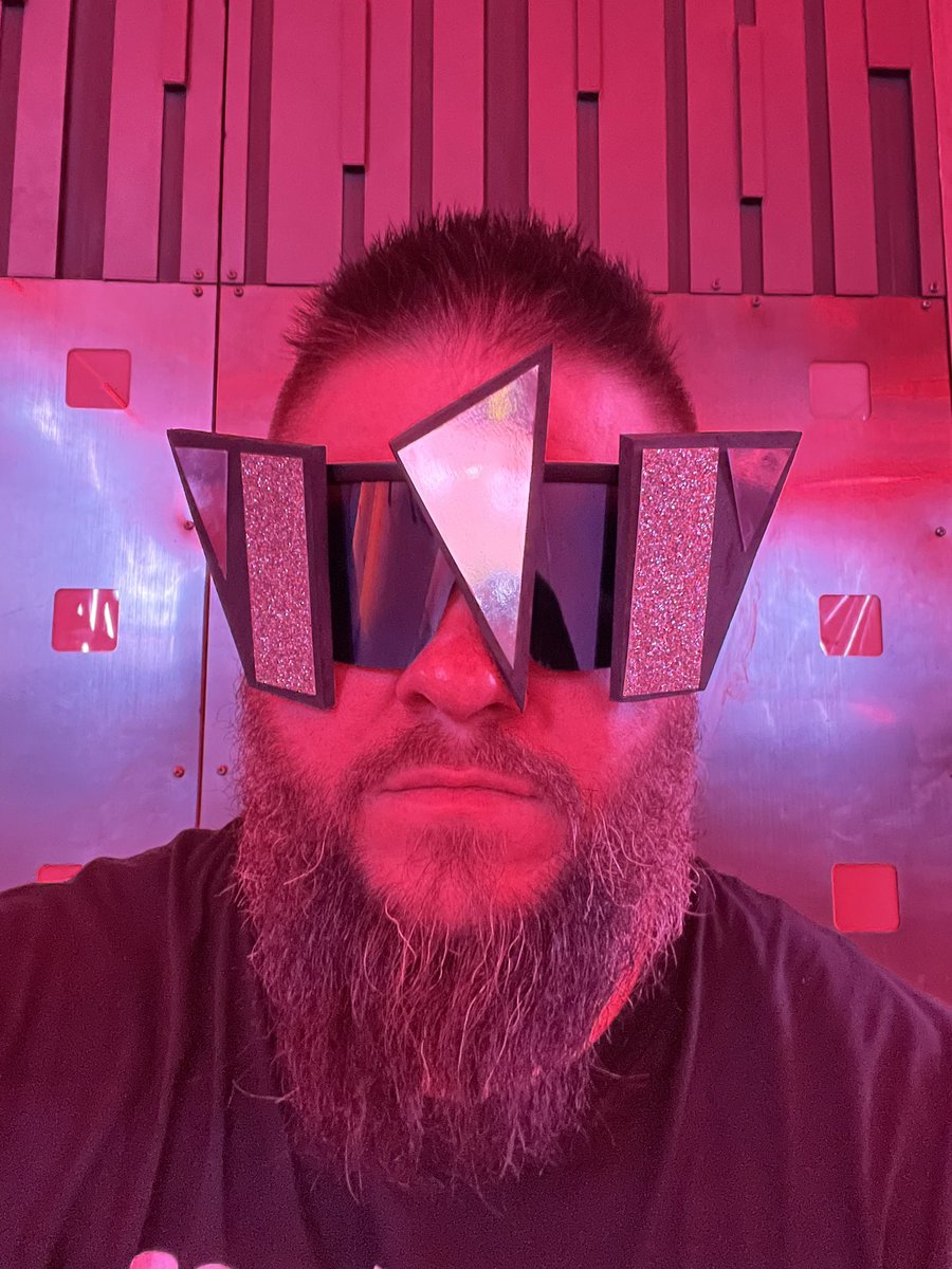 #CountdownToBecky

Becky’s next.