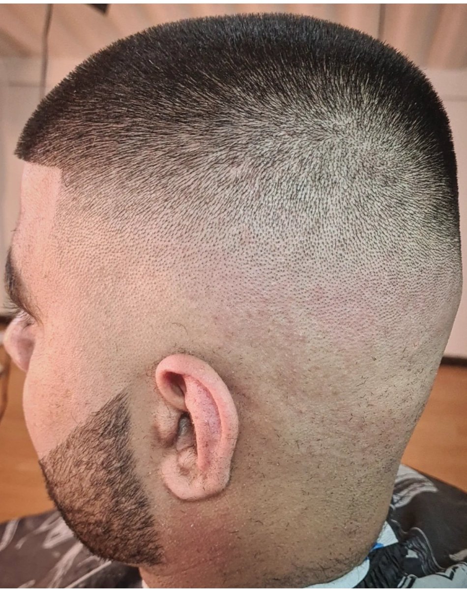 Barber Eastlondon. 07490454232 #barber #eastlondon #towerhamlets #docklands  #eastlondonbarber #barbereastlondon #limehouse #londonbarber #london #barberlove #haircut #hairstyle #follow #haircut #eastlondonbarbershop #bengali #uk #barbers #hairfade #fade #skinfade #barberlondon