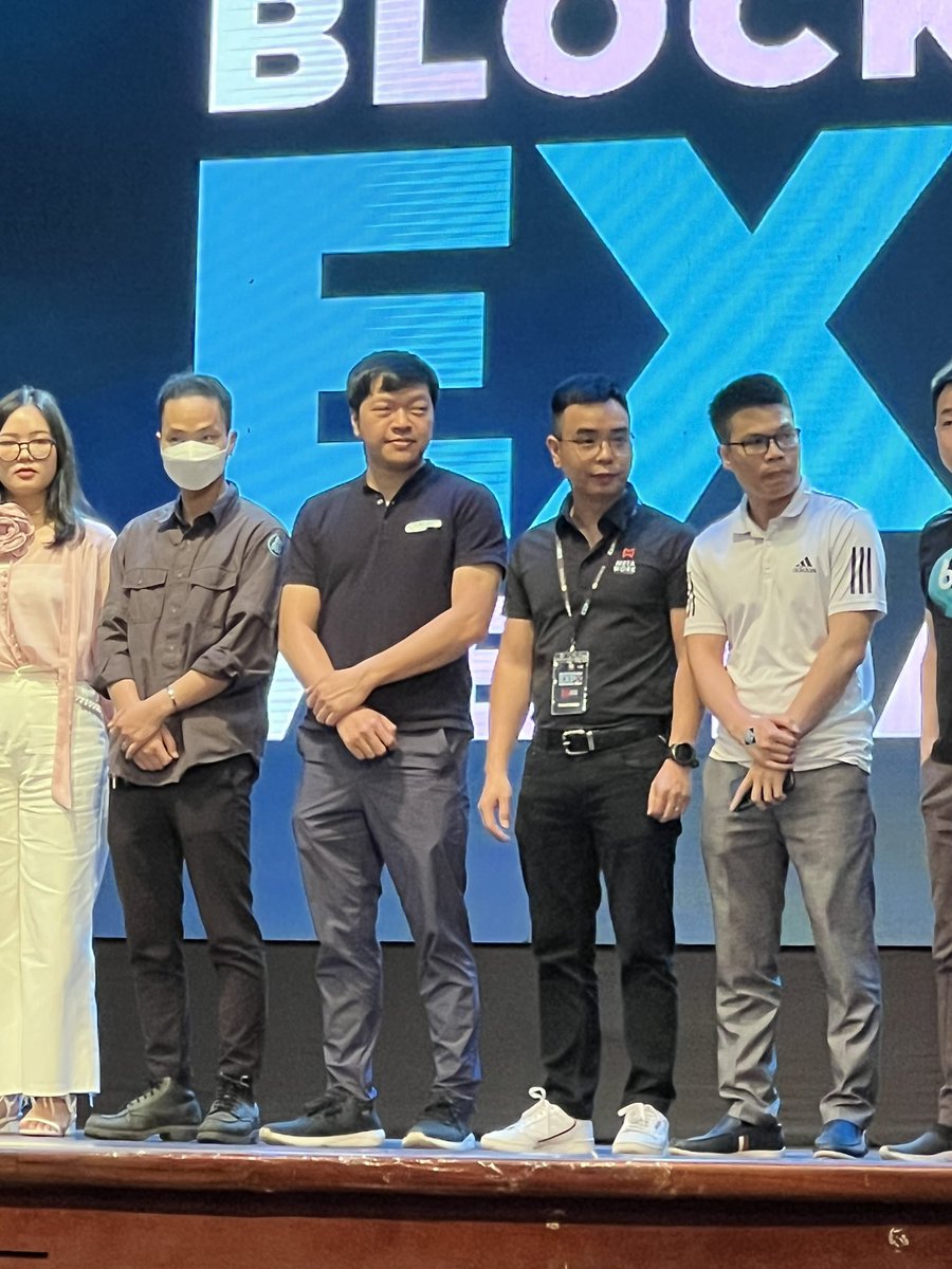 theanh28th's tweet photo. With @techcomthanh  in Blockchain exp Vietnam 2022 https://t.co/vxMLJBodYM