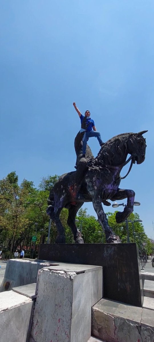 No tengo miedo… yo nací para hacer esto. - Santa Juana de Arco