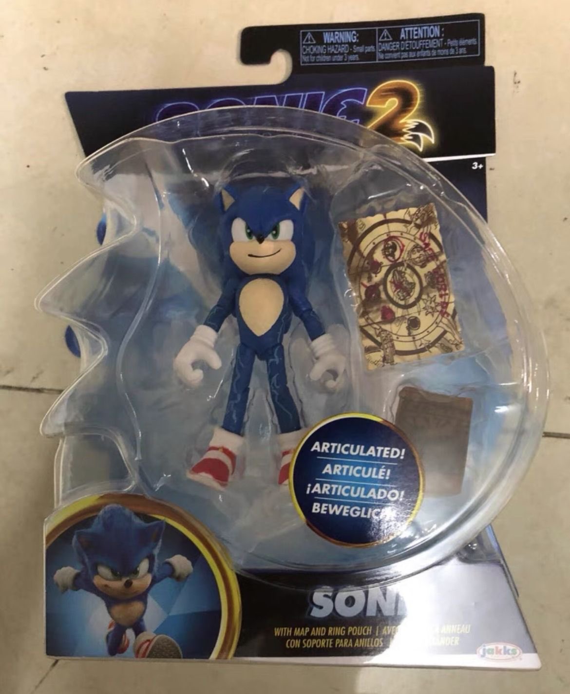 gevolg Dankbaar Uitwisseling Sonic Merch News on Twitter: "A New Sonic Movie 2 figure from JAKKS  Pacific's Wave 2 of their 4” line has been spotted! Changes include  lightning details painted on, a map &amp;