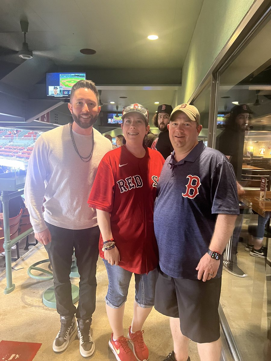Marc_Pruett's tweet photo. @Jared_Carrabis thanks for the picture during that rain delay. Now let’s go win!
#RedSox https://t.co/8Dpn5guW7q