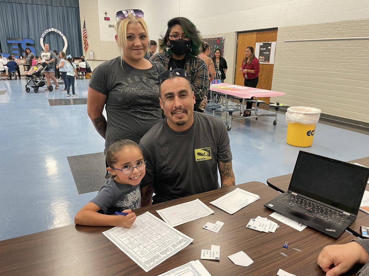 BurnetColts's tweet photo. Family Literacy Night!! Thank you to everyone that attended!! 📚📖 https://t.co/YuTfyPWfE2