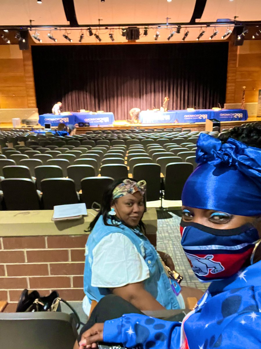 TishaErby's tweet photo. We the only ones hereโฆ #schoolboard meeting #rpsboard #closedsession #rps @LILMOMMAA4U2 itโs now 11pm they still in closed! https://t.co/mrSQNnbS6u