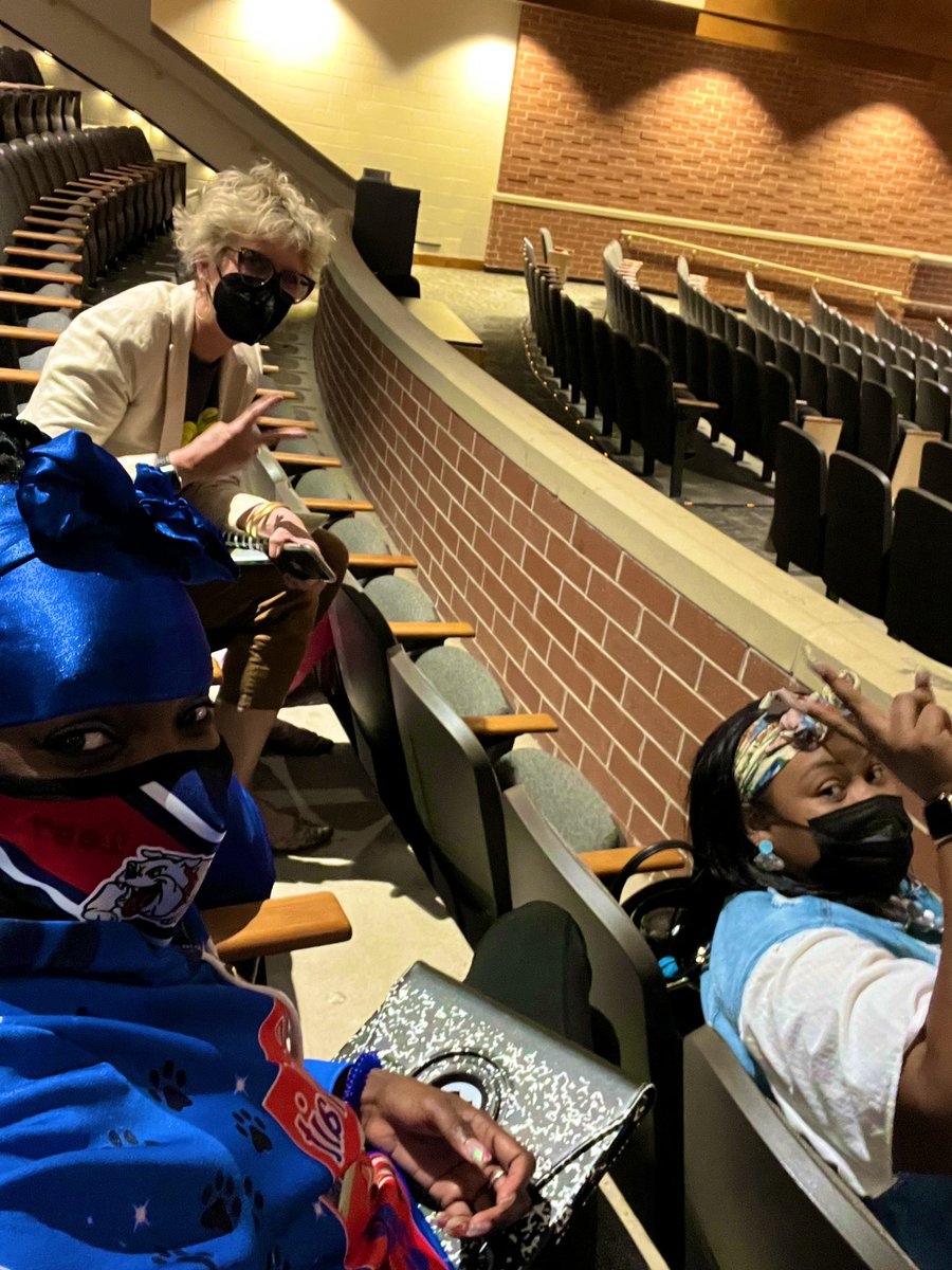TishaErby's tweet photo. We the only ones hereโฆ #schoolboard meeting #rpsboard #closedsession #rps @LILMOMMAA4U2 itโs now 11pm they still in closed! https://t.co/mrSQNnbS6u