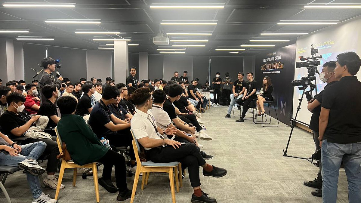 GFIResearch's tweet photo. Congratulations on the success of Near developer offline event on May 15, 2022

Thanks and see you at the next event @NEARProtocol @VietnamNear 

$NEAR #thefutureisNEAR https://t.co/kDHhXklQFt