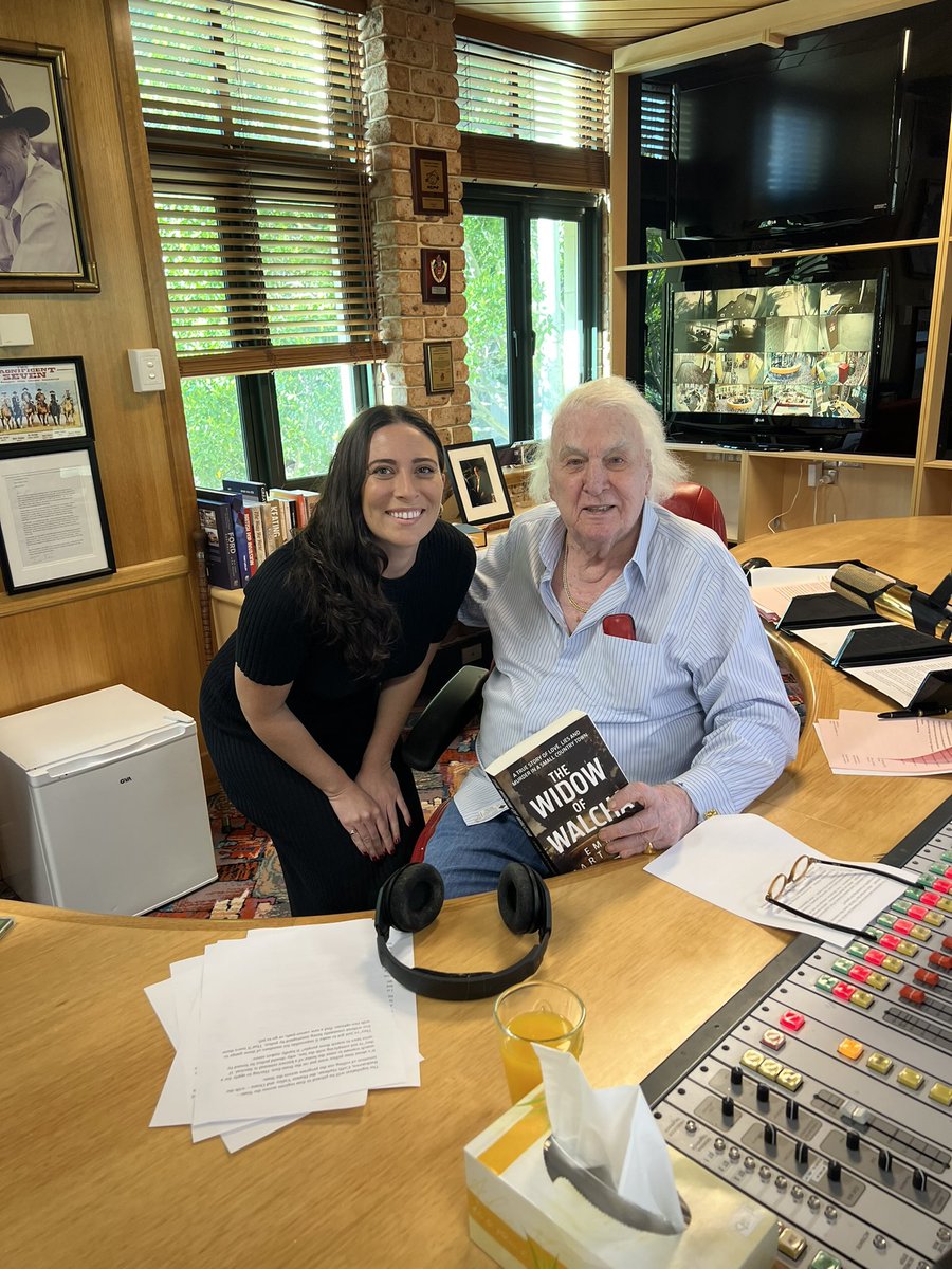 John had Emma Partridge in the studio this morning to chat about her new book ‘The Widow of Walcha’. The book details the murder of Mathew Dunbar and the police investigation of his partner Natasha Darcy that brought her undone. If you missed it, catch up via the link in bio.