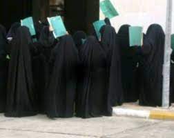 alialkathe's tweet photo. فيها من العفه بياض الغيم 
 ما في سواد .. إلا عبايتها .
#الوظايف_التعليميه

#من_خريجات_التربيه_لابو_فهد https://t.co/GehEmU3pHv