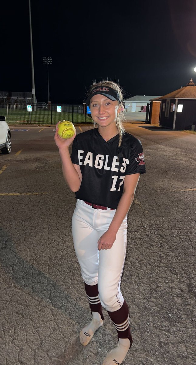 Lady Eagles are SUB-STATE bound! <a href="/BellaBain2/">Bella Bain</a> with the 3 run bomb to aide the Lady Eagles in the 5-0 win over Wayne County. Next stop—Region Championship vs Huntland on Wednesday night! Letttss goooo!
