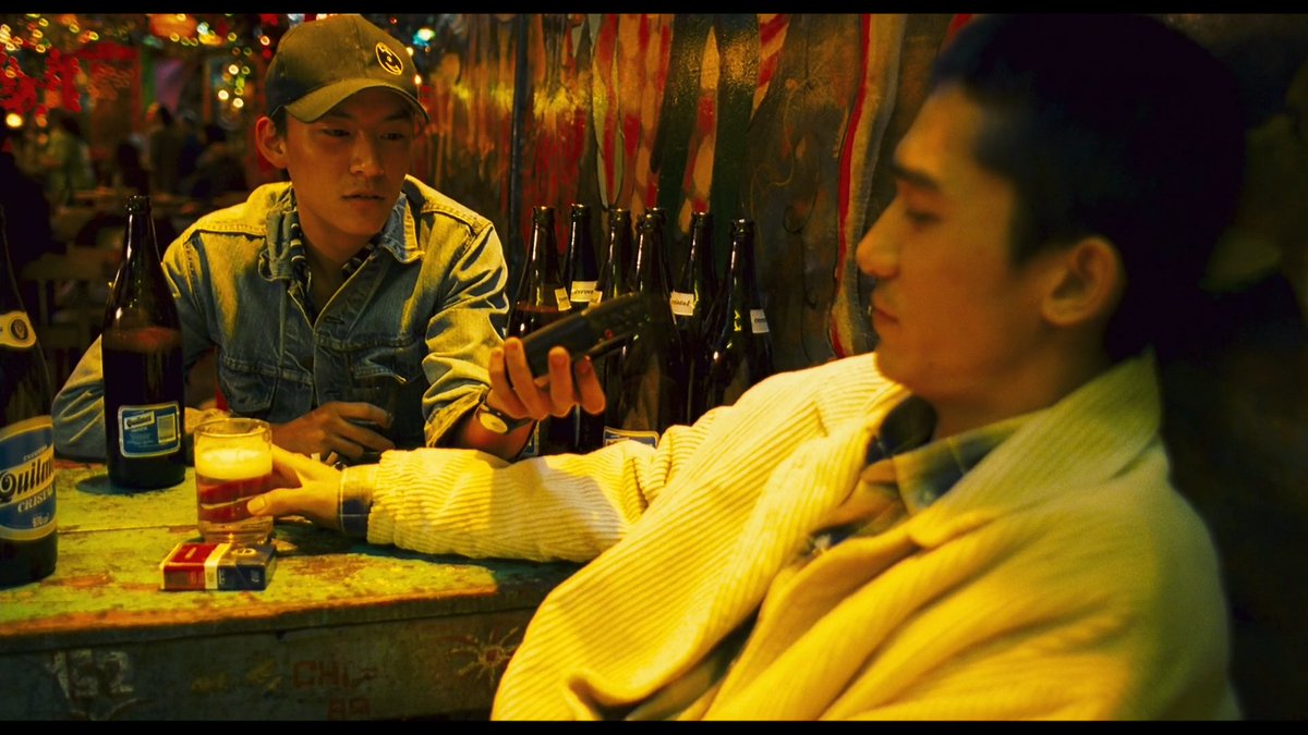 eldeibik's tweet photo. La última película que vi en la sala 1 del Gaumont fue Happy Together, donde Tony Leung fuma Parisiennes sin parar. Hoy vi Nueve Reinas ahí y Pauls hace lo mismo durante toda la película. https://t.co/cNlo5GX3Xp