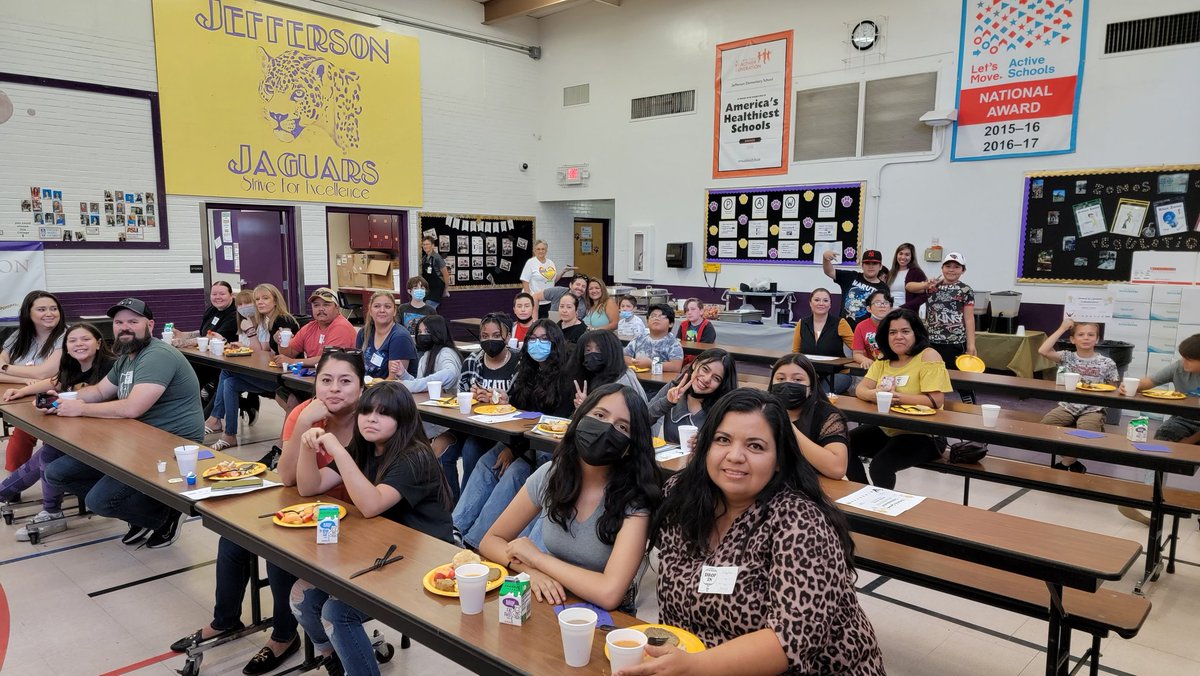 MontesGenessee's tweet photo. THANK YOU 💜 Elks Lodge for providing a WONDERFUL breakfast for our Drug Awareness winners, Portrait of a Graduate Award recognition kids and their families! It was DELICIOUS 😋 @mpsaz @elks2656 https://t.co/uc7Bqqmn5Q