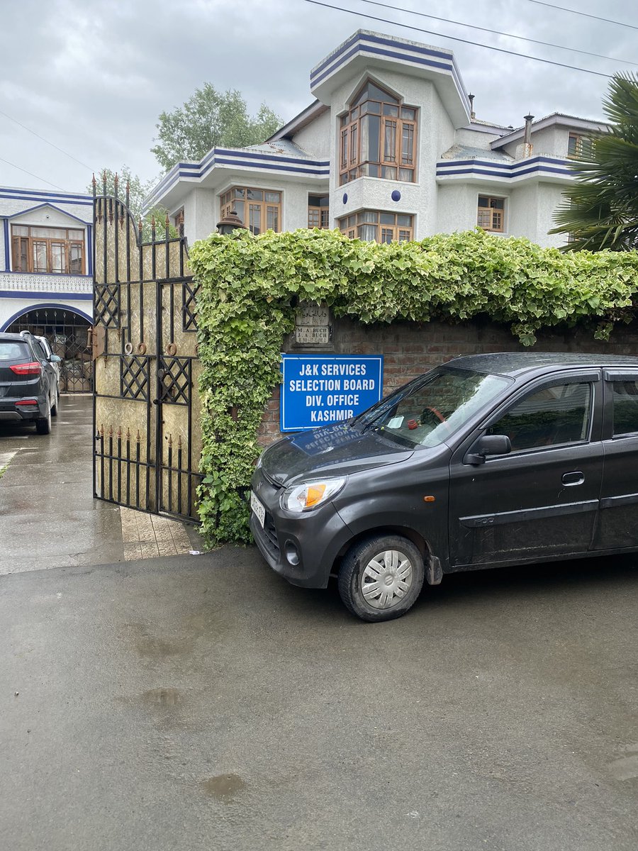 mehran2220's tweet photo. Is opening a Govt. Office allowed in a private residential colony. I request the higher authorities to kindly help. @manojsinha_ @Junaid_Mattu @AsadamAijaz. Kindly solve this issue https://t.co/Hht8HyBiQ8