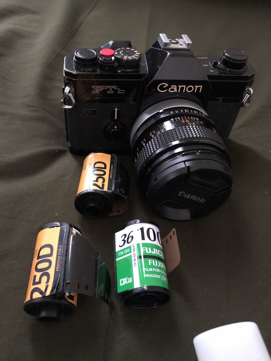 ramakadee's tweet photo. The camera and roll    VS  the result 
#kodakvision250d #35mmfilm #analogphotography #semarangdump https://t.co/7wBobmbJew