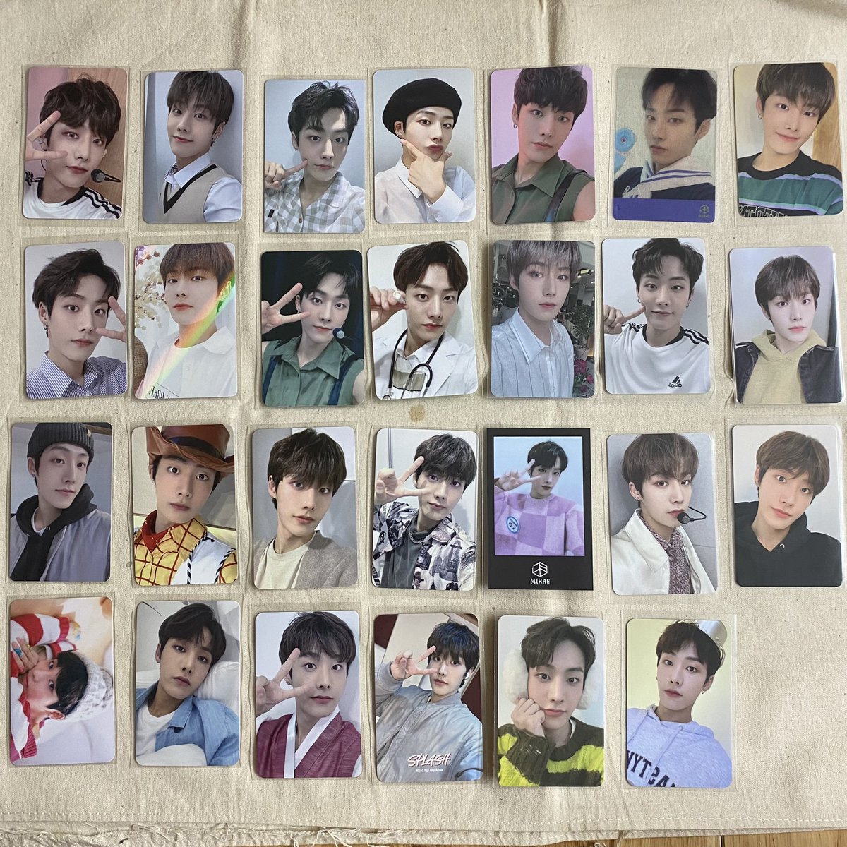 _cloudpalette's tweet photo. wts Mirae 미래소년 preorder benefit photocard

$5/each

🛫 ems/mail worldwide shipping
✅ paypal
📍 based from Vietnam
❌ do not send DM if you are not sure to buy

#mirae #miraesell #photocards https://t.co/zIfaQgjbv1