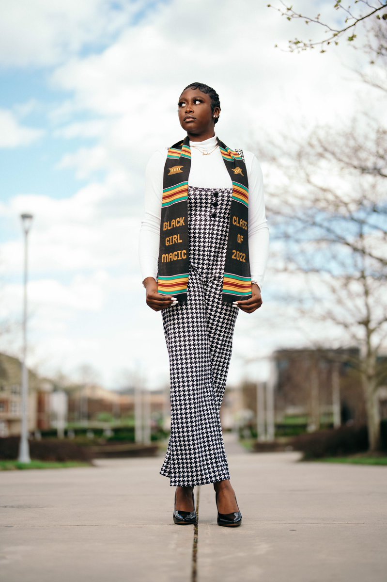 jaylenhonesty1's tweet photo. So I did a thing, check the bio.

May 14,2022 was one of the happiest days of my life. I AM OFFICIALLY an alumna of THEE North Carolina Agricultural and Technical State University!! Aggie Pride always and forever💛💙
#HBCUGrad #ncat #ncat22 #gradszn https://t.co/3OIayTFC5k