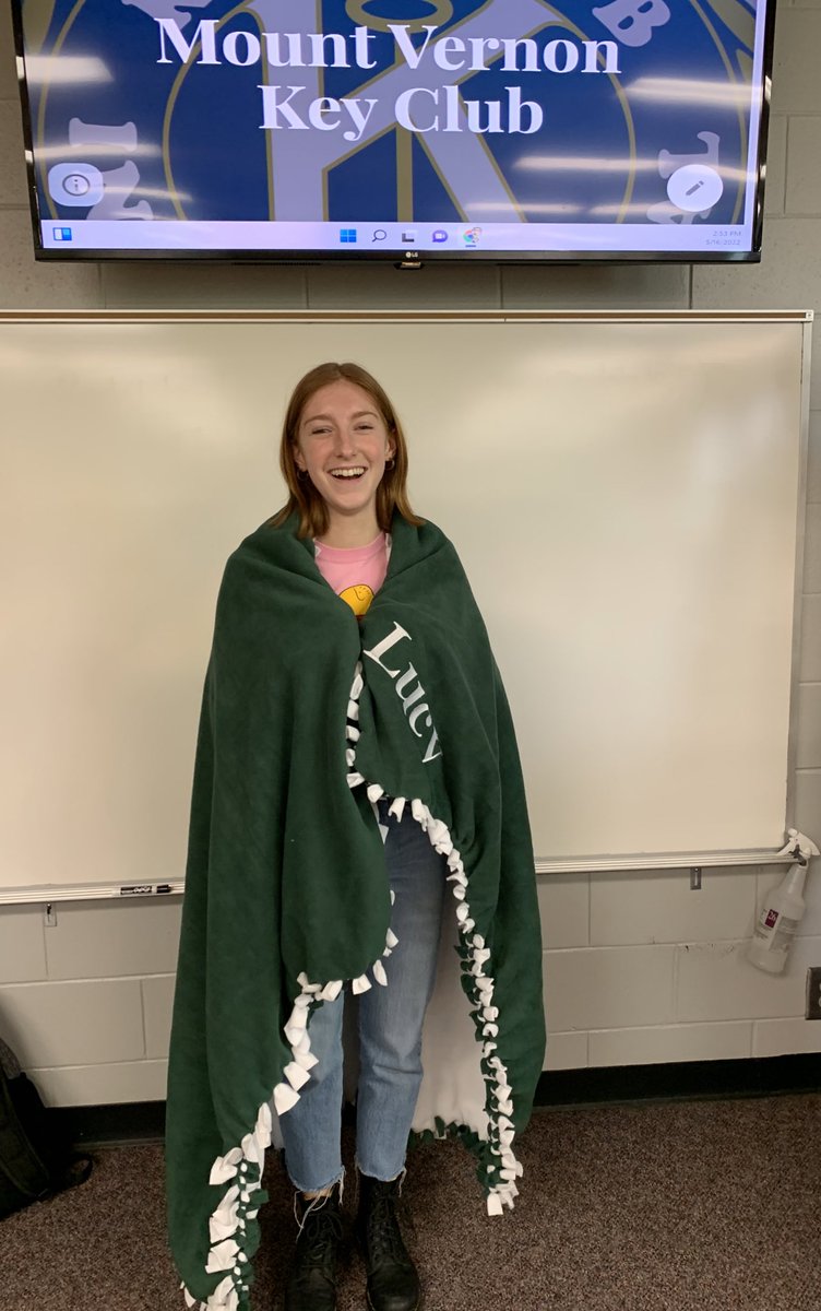 Keaton_EngTeach's tweet photo. Honored our only senior board member with the traditional senior college blanket. Good luck @lucyogle1 at Ohio University. We will miss you! ❤️ @MVHSKeyClub https://t.co/3z0iFPS5Tv