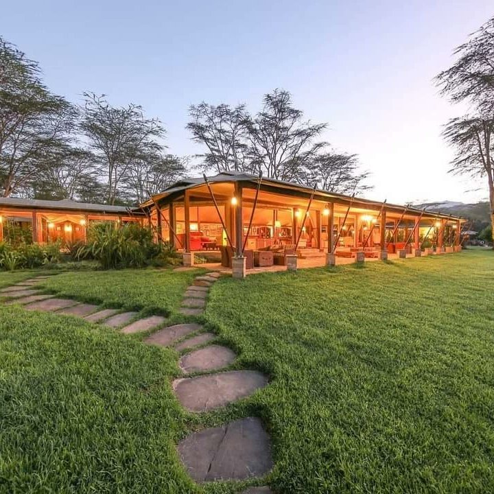 starlucktrv's tweet photo. Lake Elementaita Serena camp is located just two hours drive away from Nairobi in a nicely secluded area👌The rooms are immaculately maintained💯 https://t.co/a7pSAPWUZl