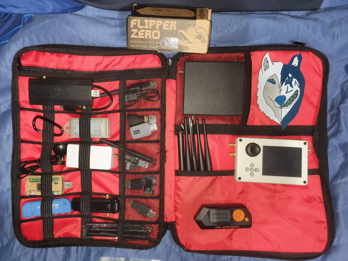 biowolf393's tweet photo. I finally  got my #flipperzero. Added to my family of tools. @flipper_net @zhovner https://t.co/oXFIXQjFXz