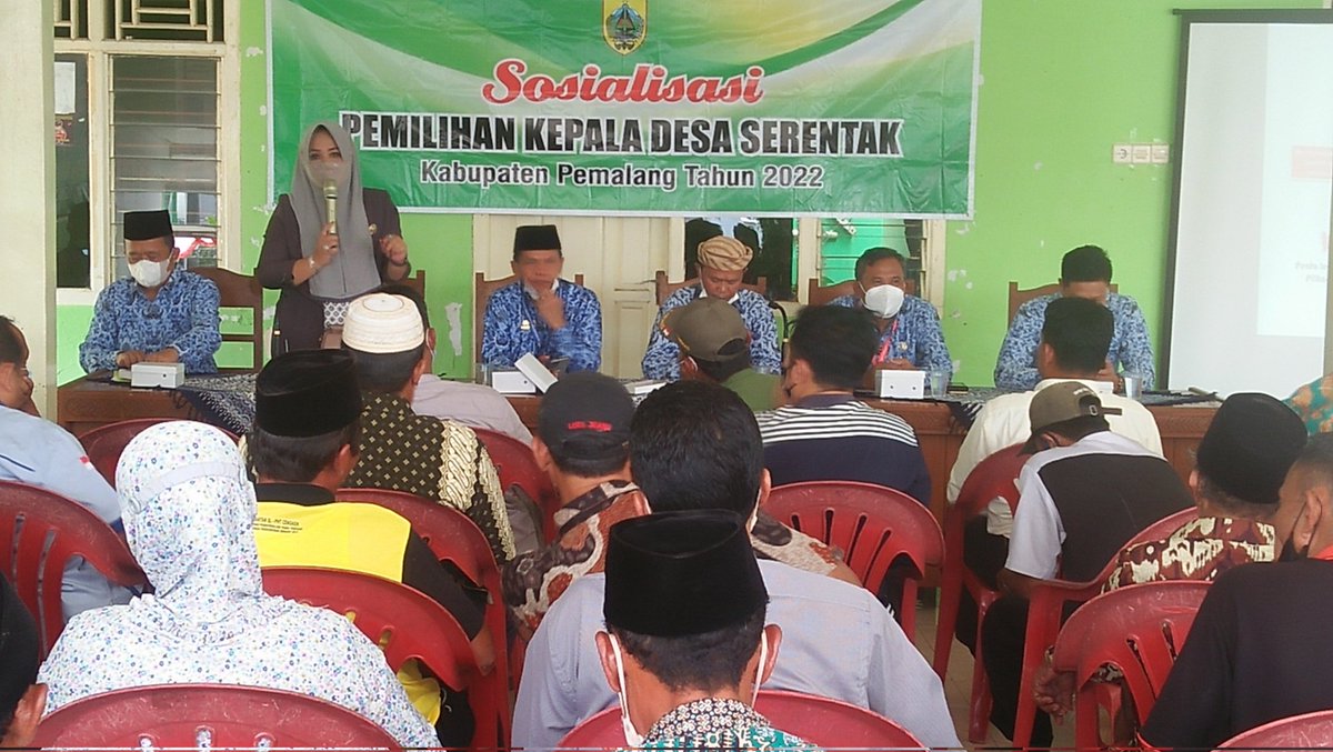 Sosialisasi pemilihan kepala Desa serentak,nra sumber dari Anggota Dewan kab pml,Dinpermasdes kab pml dan camat warungpring,dngan psrta dr brbgai unsr Desa sprt BPD,RT,Tomas,tkoh pemuda dab prwklan prempuan Desa Wrngpring di Balai Desa Wrngpring,,,14-05-2022
