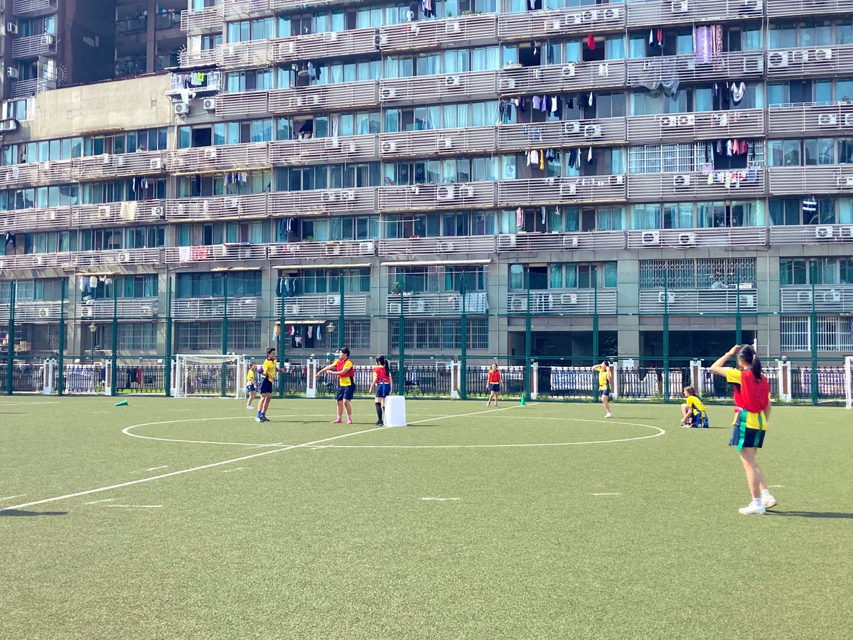 MissNicholaAnn's tweet photo. Marked out a dodgy #KiORahi field by hand for G9 Indigenous Unit and the S have been LOVING it ! Now I need to work on my pronunciation😅. #PE #PHE #aisaEd #IBMYPPHE #MYPPHE https://t.co/wrw7927ZbF
