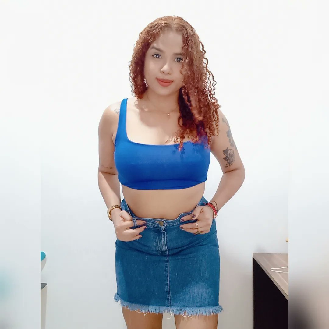 aphr_'s tweet photo. #NuevaFotoDePerfil 💋 https://t.co/XOLv8Q5q9Q