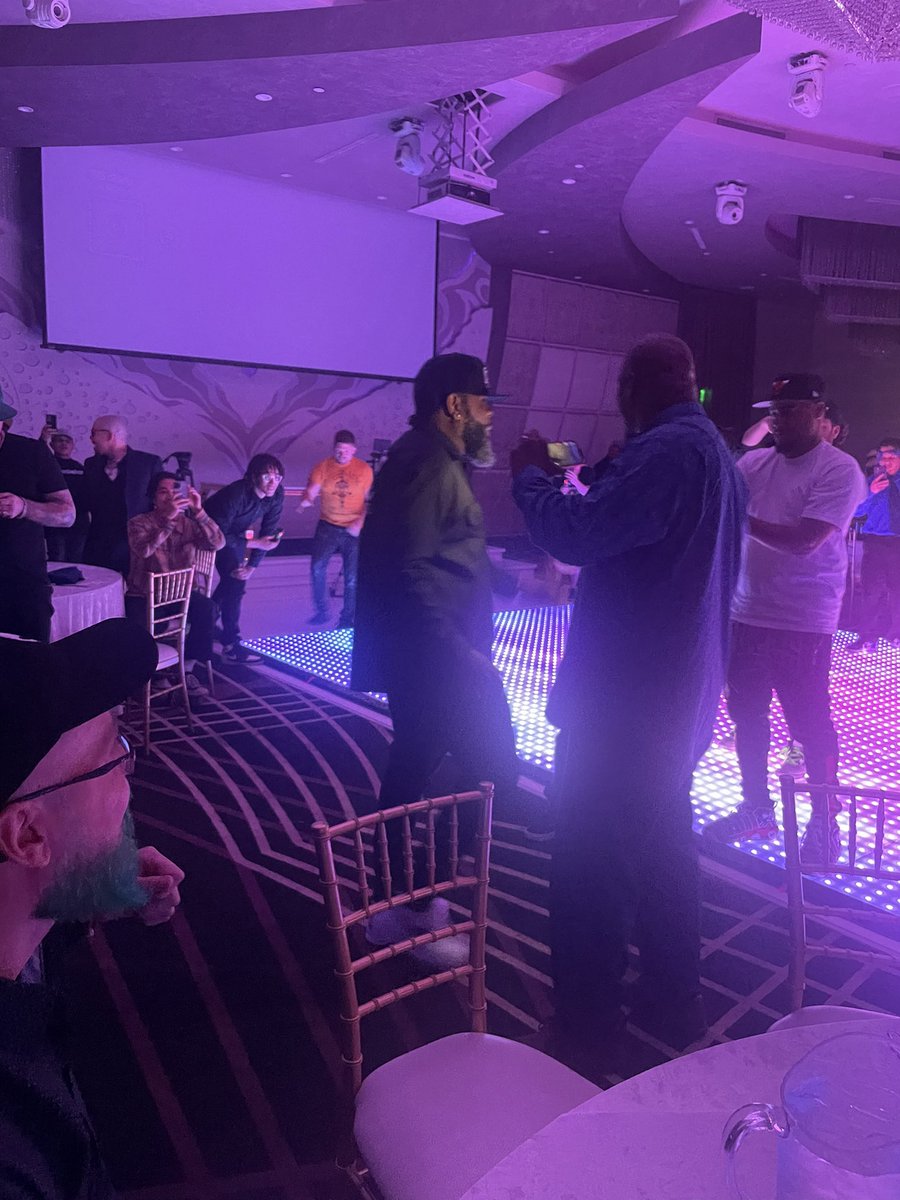 It’s <a href="/CrookedIntriago/">Crook 🏴🏳️🏴</a> ! <a href="/GTXBattles/">GTX BOTBX</a> #gtxbattles