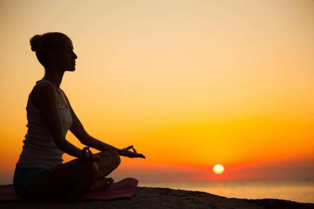 NavdeepHiranwal's tweet photo. Meditation helps you to curb many disorders from minor ailments like stress to chronic disorders like cancer.Performing meditation with pranayama helps you relax your mind,increases oxygen in the body &amp; improves blood flow 
#WorldHypertensionDay
Saint Gurmeet Ram Rahim Ji https://t.co/nfeajjrM2Z