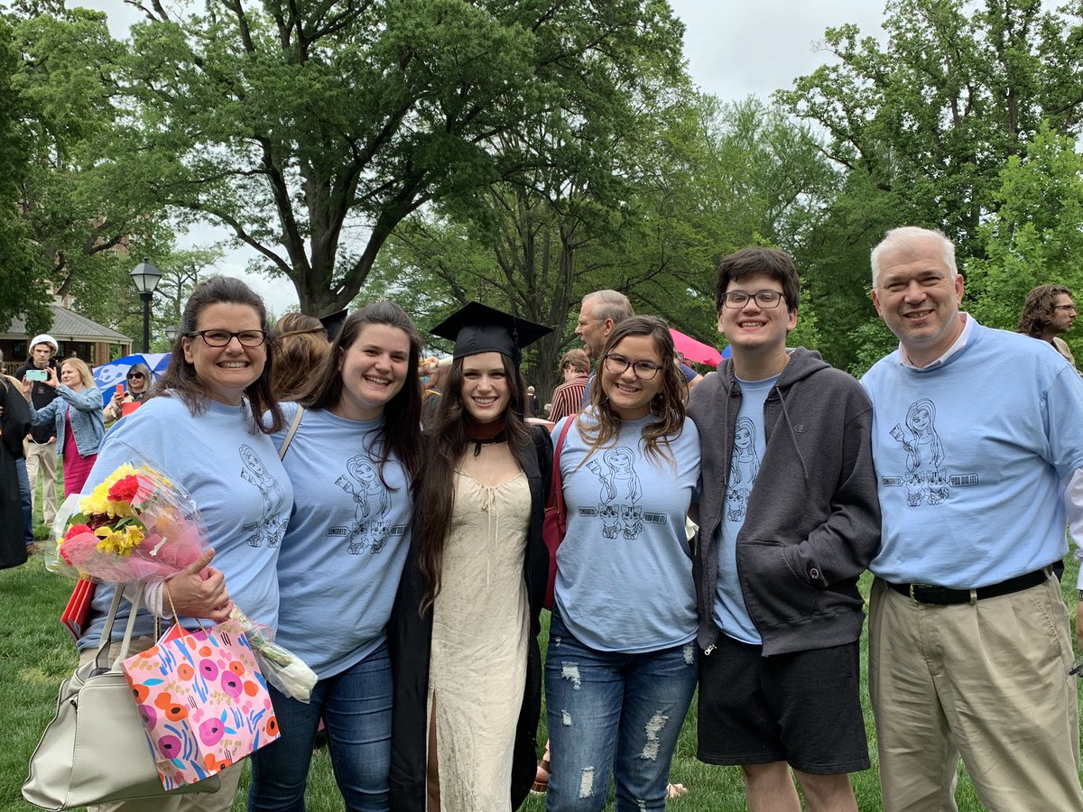 Ironage1's tweet photo. My daughter @sarrahkinzart graduated from the VCU Arts program on Saturday! Wonderful day, and couldn’t be more proud of this girl! #VCUArtsgrad https://t.co/fvLdX6sIS6