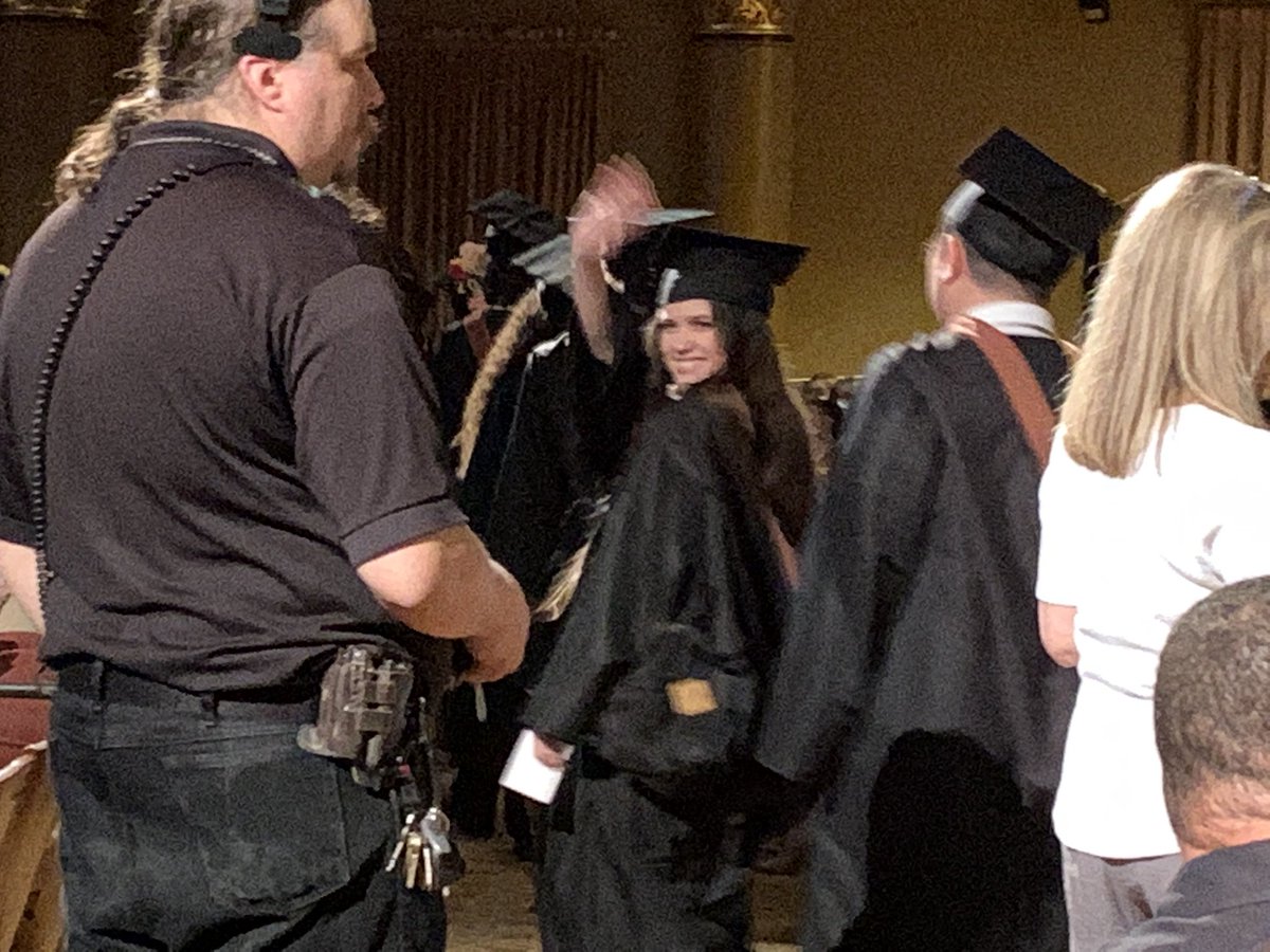 Ironage1's tweet photo. My daughter @sarrahkinzart graduated from the VCU Arts program on Saturday! Wonderful day, and couldn’t be more proud of this girl! #VCUArtsgrad https://t.co/fvLdX6sIS6