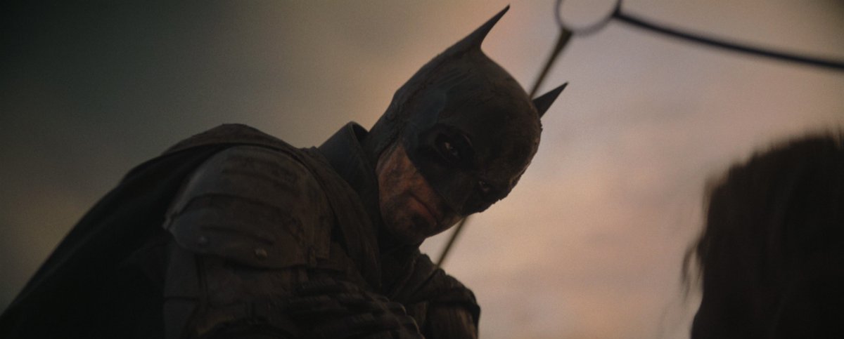 batman_shots's tweet photo. “People need hope, to know someone's out there for them” https://t.co/VIe9sxs7Uv