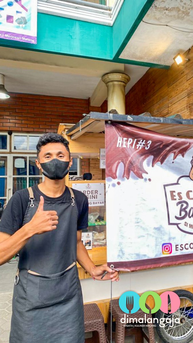 dimalangaja's tweet photo. #dimalangajalowokwaru Es Coklat Bahagia
📍 Jl. Mertojoyo
⌚️  10.00 - 16.03
💰 2.5 - 6 rb
🛵  Shopee, go / grab food
#dimalangaja #malang #kuliner #kulinermalang #kulinermlg #umkm #umkmmalang #batu #batukuliner https://t.co/wfR9wuq4Pz