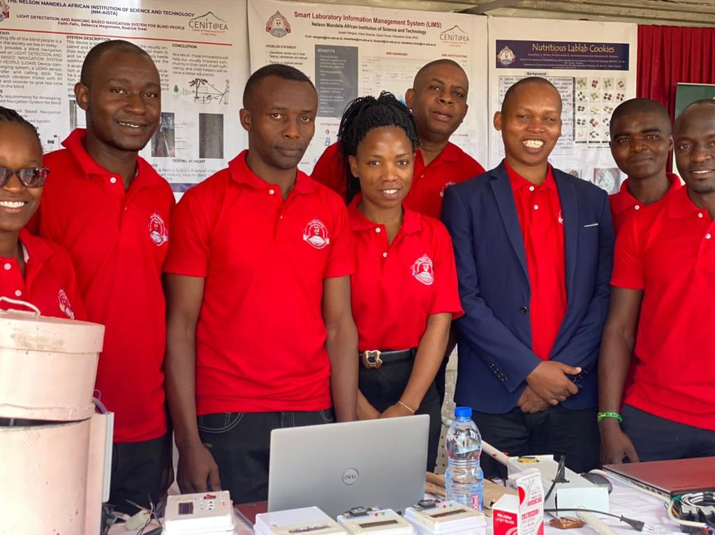 DidaMussa's tweet photo. Representing @NM_AIST and @EaCenit  at national innovation week #Makisatu https://t.co/h08AAIWRip