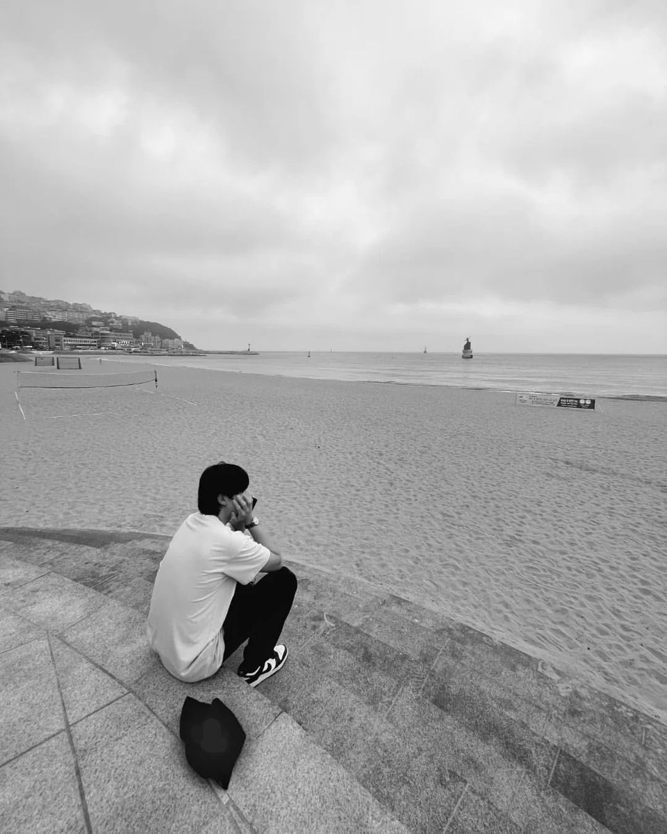 jmygmochis's tweet photo. NAMJOON COMPARTIÓ ESTAS FOTOS EN IG, MIREN QUE HERMOSO DIOS.😭🙌🏻

@BTS_twt https://t.co/QamzsbHYok