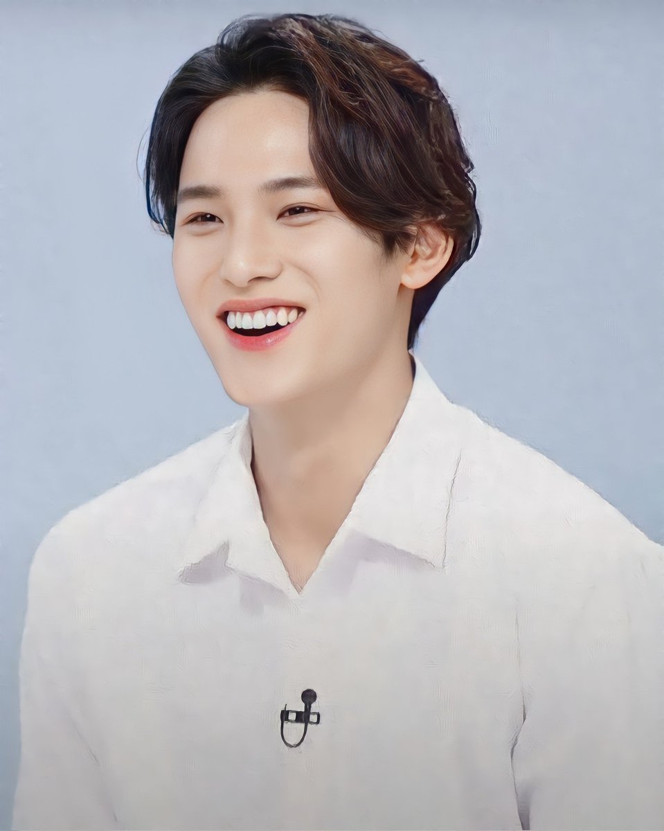 lu_22_carat's tweet photo. HQ pics
220516 LANCOME Clarifique Live Show with Mingyu
#LANCOMExMINGYU #민규 #MINGYU #LANCOME #CLARIFIQUE #세븐틴 #FacetheSun #SEVENTEEN https://t.co/9YVRacBnnG