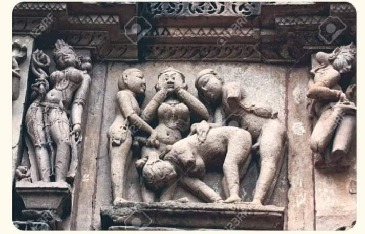 na5531624's tweet photo. @NeelamSinghSom @HinaAltaf78 ये खजुराहो के मंदिर का ये लोग कटुए का ले रही है 
औ�� अब तुम लेने आई हो 😄😄😁😁 https://t.co/WJkHEJR1ua
