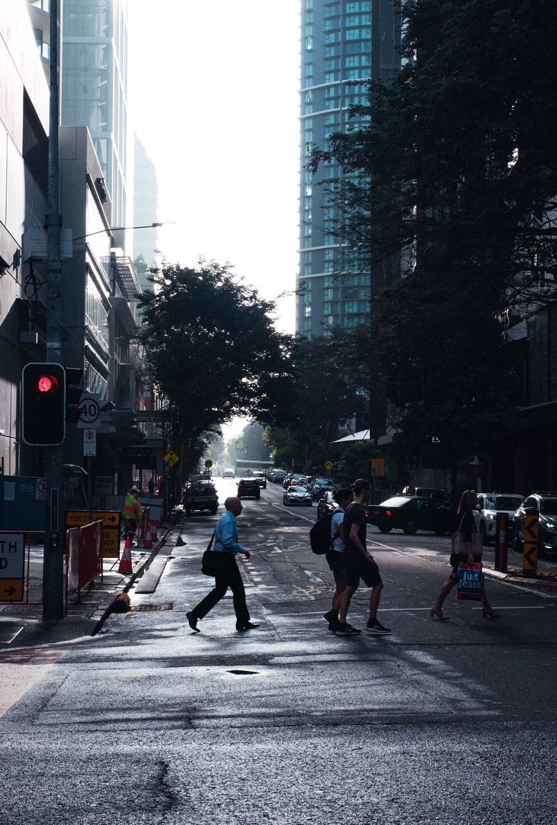 runamukvisuals's tweet photo. Where are the cats in this rat race. https://t.co/bsIw3A8u9V