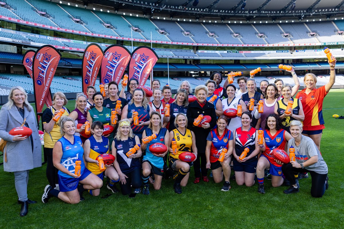 AFLMasters's tweet photo. Happy birthday to our Patron @SusanAlberti1 and thank you for you lifetime contribution to @AFL, @aflwomens and @AFLMasters
#ItAllStartsWithAQuickKick #AFLMasters #FootyForFun #QuickKick https://t.co/z4JIfgu2Ow
