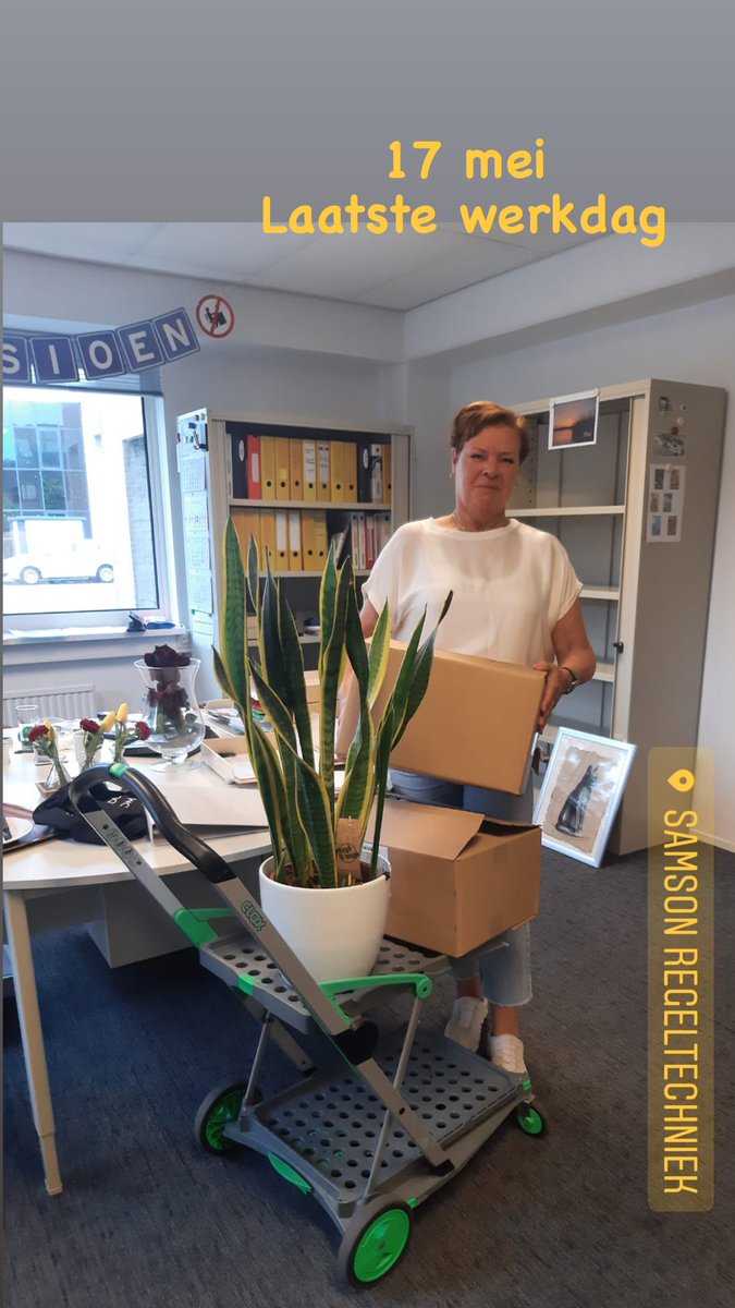 KeizerEllen's tweet photo. Vandaag komt er een einde aan mijn dienstverband van 40 jaar https://t.co/Du2IRx0Otq