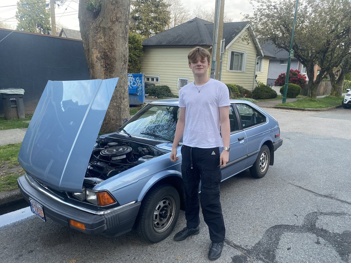 CoryGruter's tweet photo. “Brand new whip got no keys”?
Nah.
Brand new whip got no power-steering.
#1983honda #vintagecars https://t.co/BfFU5NjNkp