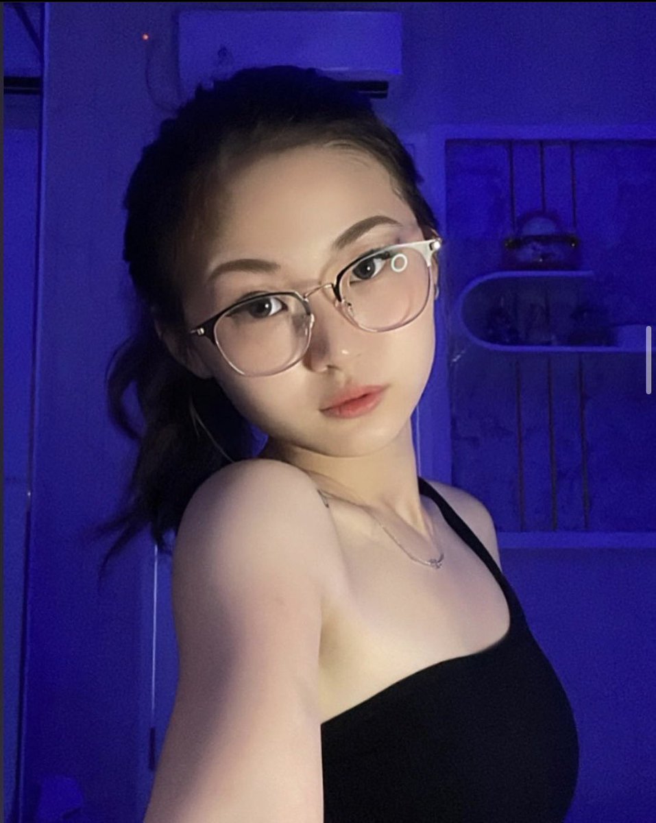 Criezelbueneve1's tweet photo. New for alter contact me ❤️on tg :criezel bueneventura, #alterbooking #alterpinayph #alternewbie https://t.co/gjvpIj53BA