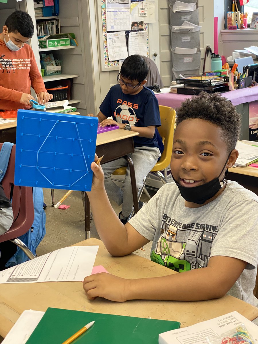 CSMrsSeaman1's tweet photo. Having fun exploring angles with geoboards!
@WheelerAvenue https://t.co/V1Zr8QWmUv