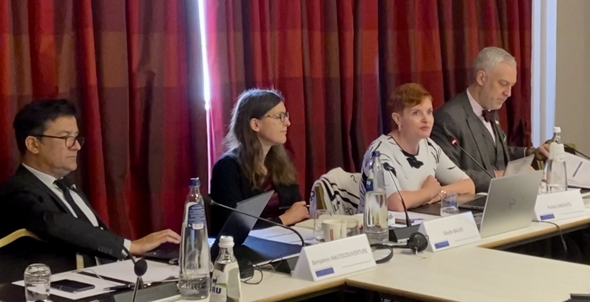 EU_NonProlif's tweet photo. The 4⃣th and last session of this seminar hosts @walberque from @IISS_org, @SokovNikolai from @VCDNP, @PSinovets from OdCNP & Benjamin Hautecouverture from @FRS_org to discuss #FirstReflections on European and International #architecture. Chaired by Sibylle Bauer from @SIPRIorg. https://t.co/2nDOxNzNoL