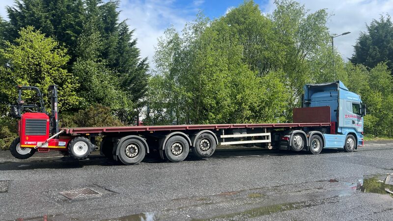 AMHandling's tweet photo. D A Harrison collecting their short term hire machine.  A Moffett M5 25.4 NX. https://t.co/nqk5nXkuu0