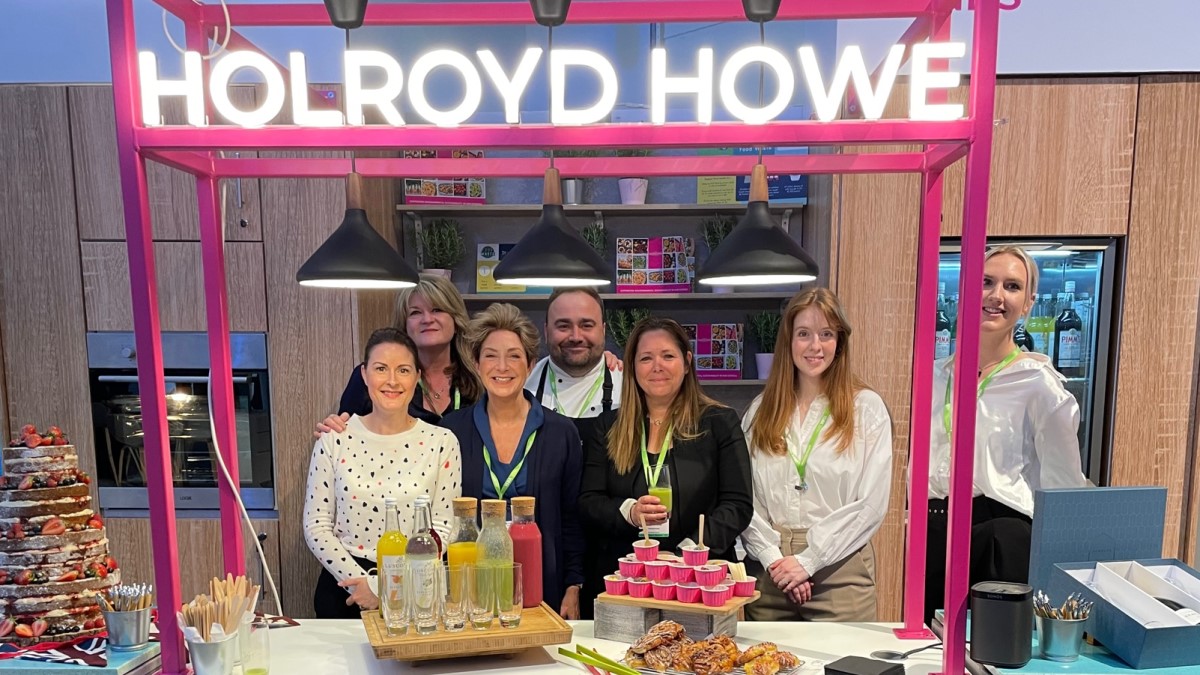 Holroyd Howe tweet media