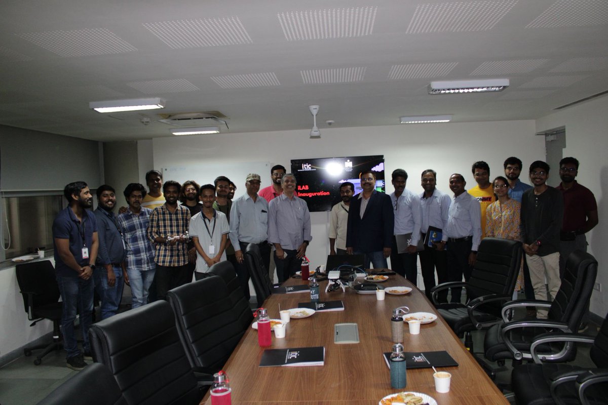 iTICIncubator's tweet photo. Shri D K Mohanty, Director (Production), NMDC Limited inaugurates iLAB in the esteemed presence of Prof. B S Murty Director, IIT Hyderabad. 

iLAB is a state of the art prototyping lab under iTIC Incubator at IIT Hyderabad

@IITHyderabad @nmdclimited https://t.co/2SsakeBhxY