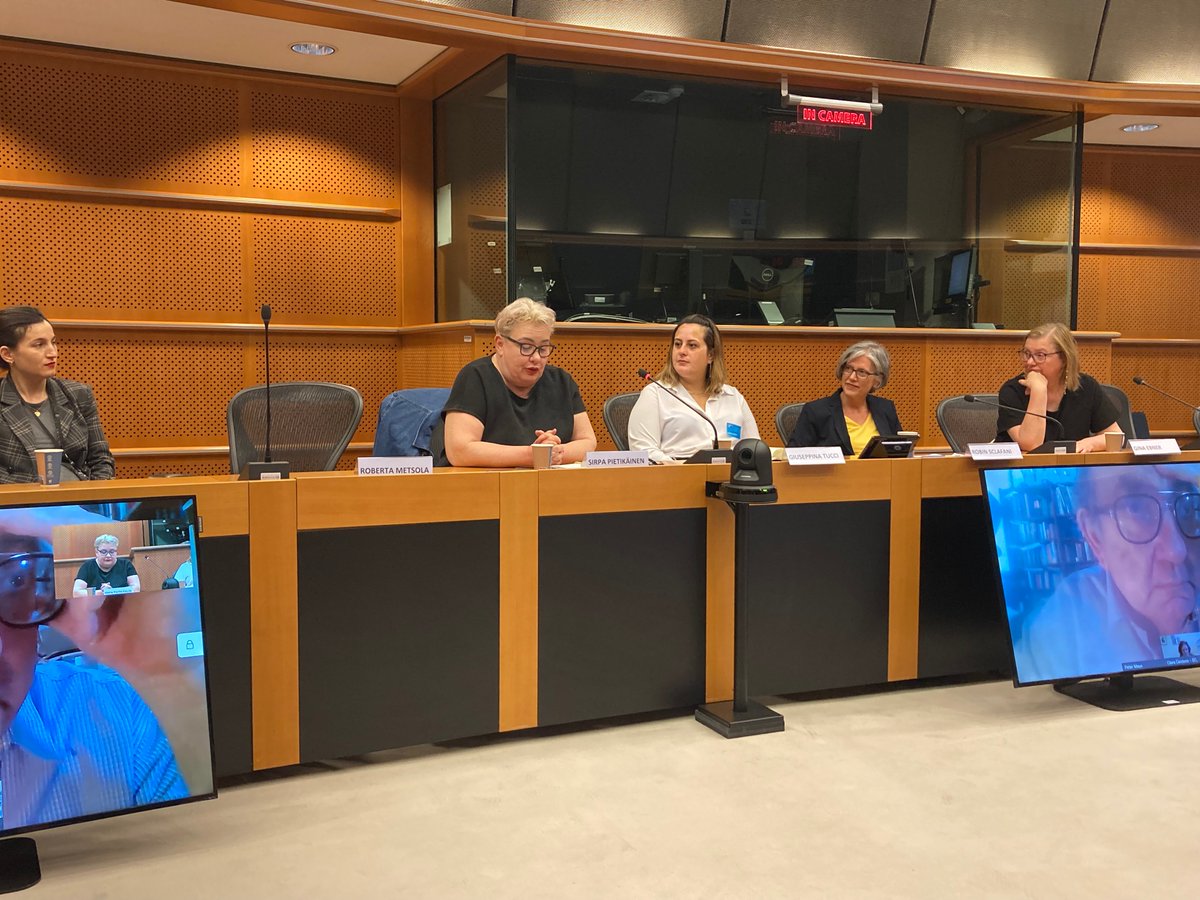 NetworkSIRIUS's tweet photo. "Continues learning is lacking in our lives" @spietikainen at the #LLLInterestGroup event https://t.co/XhRUmlpeeG
