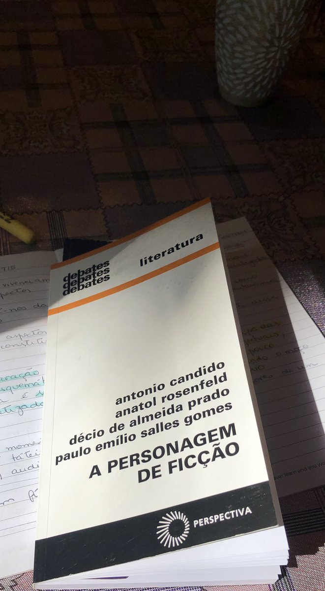 linguistica100's tweet photo. Viajou!
Vou discordar usando conceitos do próprio Anatol Rosenfeld: ‘correlatos puramente intencionais’ não têm ‘autonomia ôntica’. Ou seja, a alegria no #Instagram é fingida mesmo!
@elrodris #mademedoit 😉 https://t.co/CL7kftBwVx